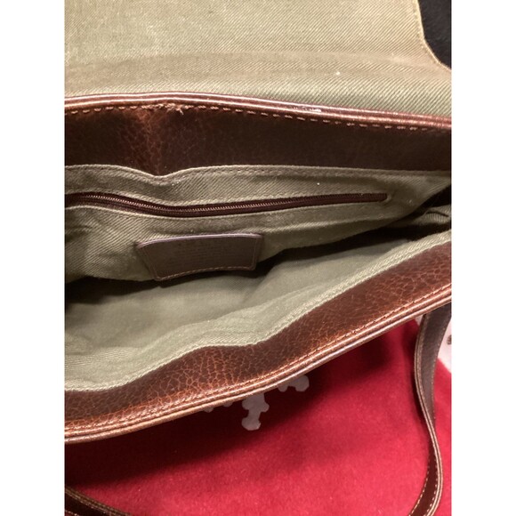 Relic Crossbody Brown Leather Purse Fold Over Snap Front Closure - Picture 8 of 10